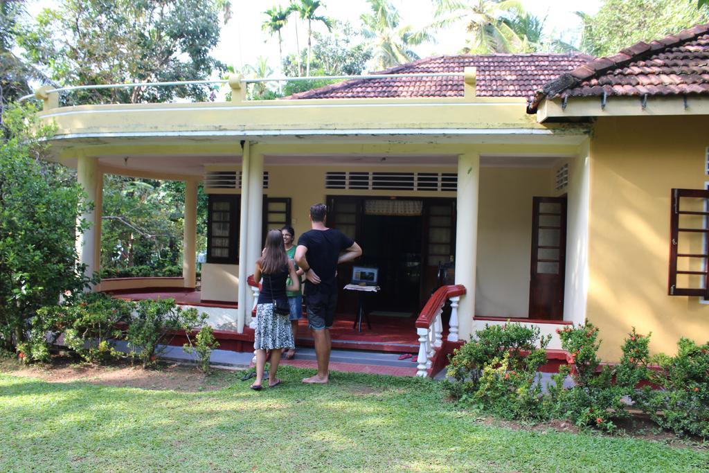 Abberny Villa Midigama Exterior photo